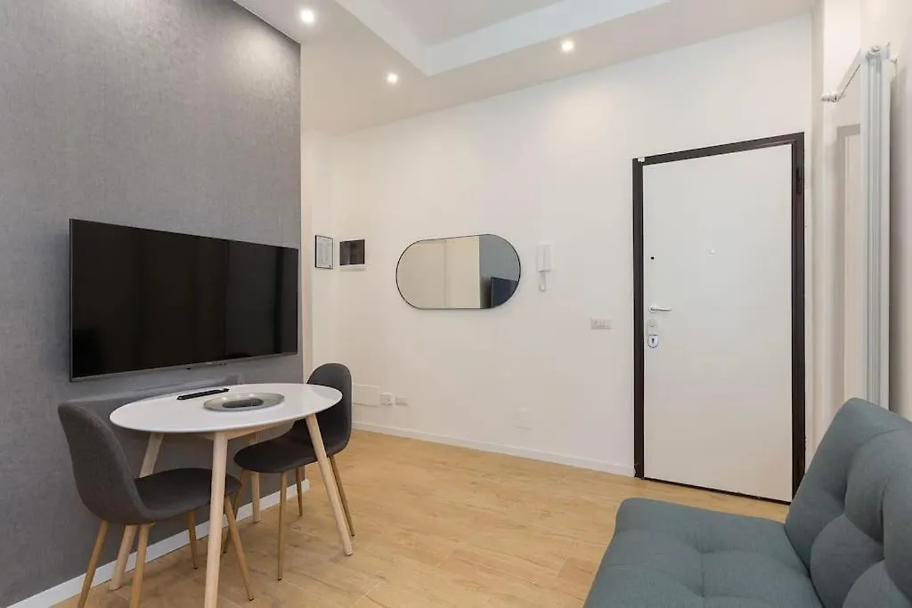 Akela Apartment-Sansirostadium Milan 0*,  Italy